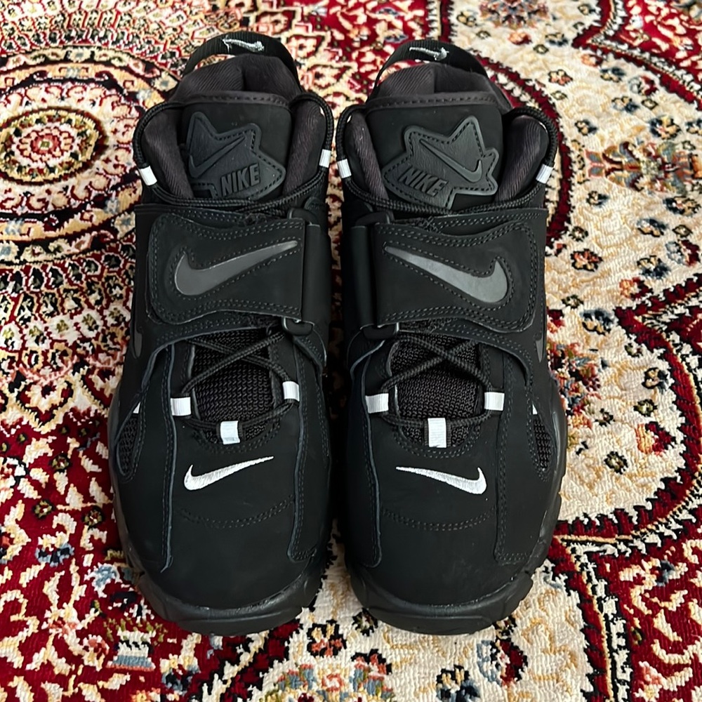Nike Air Barrage Mid “Black”